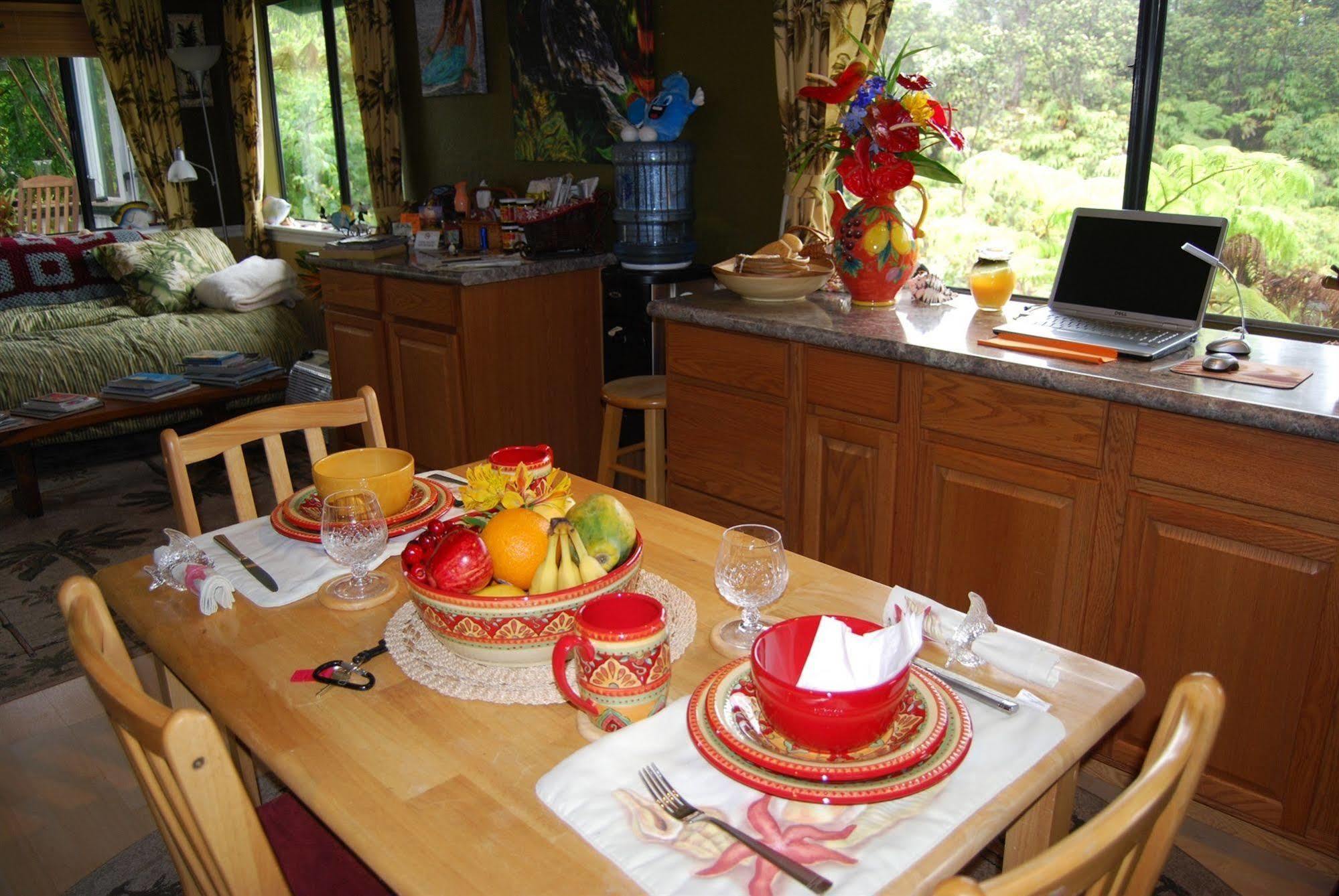 The Artist Cottage In Ohia Estates Volcano Exterior photo