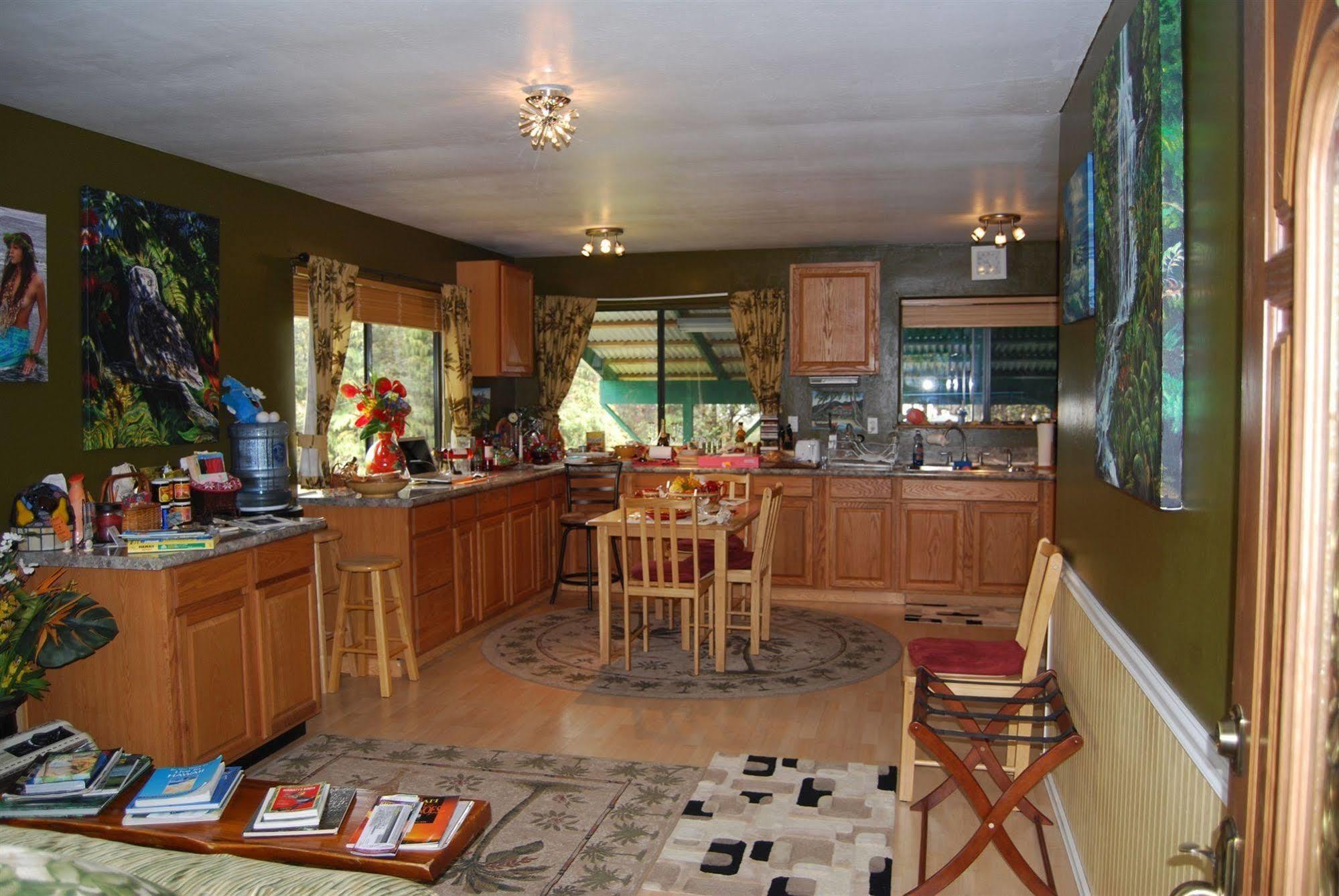 The Artist Cottage In Ohia Estates Volcano Exterior photo